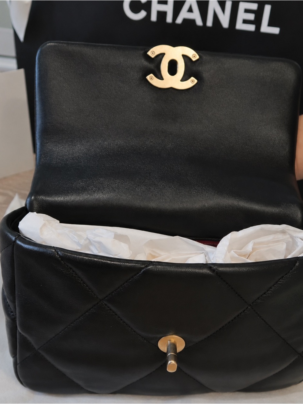 CHANEL 19 Medium Flap Bag Black Quilted Lambskin Mixed Hardware Excellent Condit - Picture 12 of 13